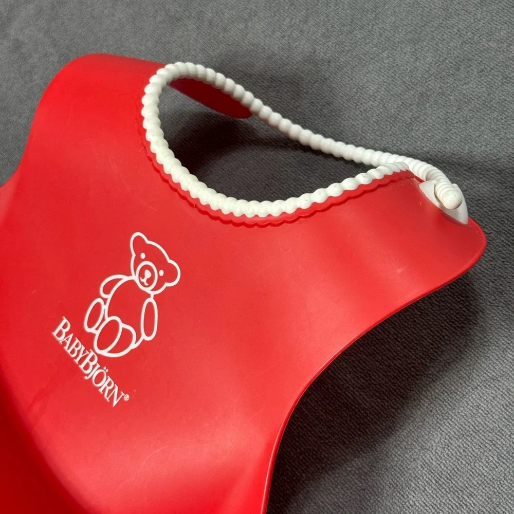 Baby Bjorn Food Catching Bib Silicone Red w White Beaded Rim Deep Catch Pocket